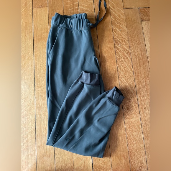 lululemon athletica Pants - Lululemon army green joggers